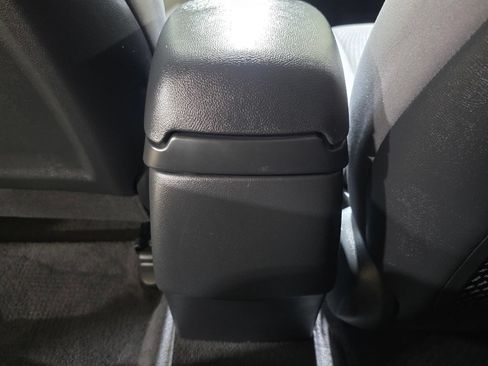 Used 2016 Hyundai Elantra SE w/ Option Group 02 FWD image 16