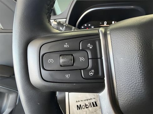 Used 2023 GMC Yukon XL SLT w/ SLT Luxury Package image 29