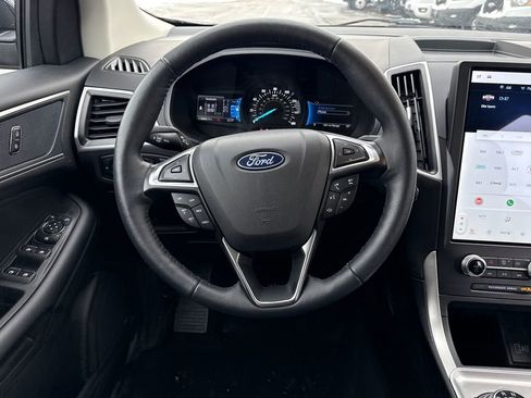 Certified 2024 Ford Edge SEL w/ Convenience Package image 12