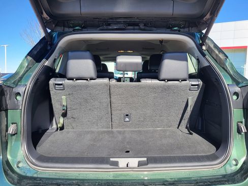 Used 2024 Toyota Highlander XLE image 21