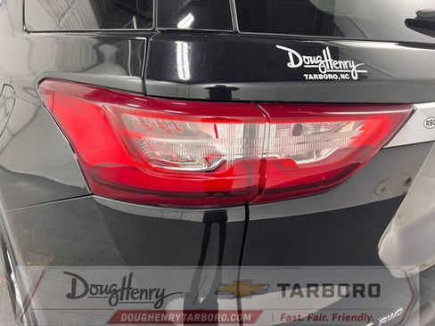 Used 2019 Chevrolet Traverse LS w/ LPO, Black Accent Package AWD/4WD image 13