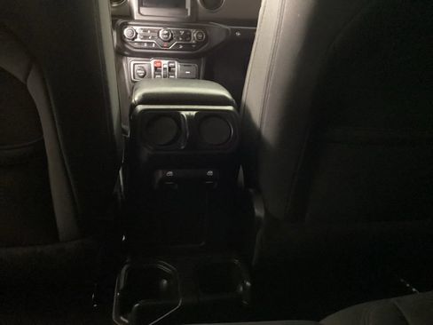 Used 2020 Jeep Wrangler Unlimited Sport S AWD/4WD image 31