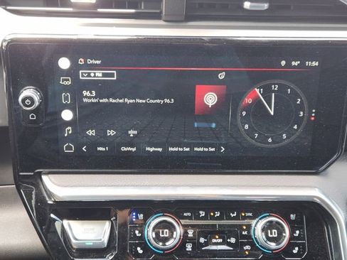 Used 2022 GMC Sierra 1500 Denali w/ Denali Reserve Package AWD/4WD image 15