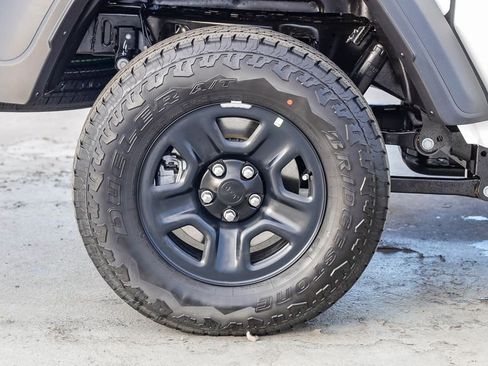 New 2026 Jeep Gladiator Sport AWD/4WD image 12