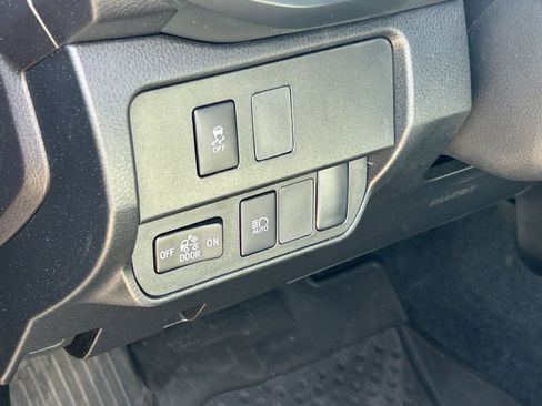 Used 2023 Toyota Tacoma SR w/ SR Convenience Package image 9