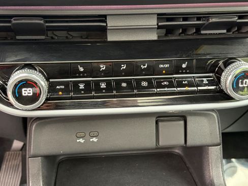 Used 2024 Honda Prologue Touring image 23