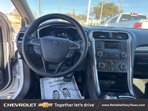 Used 2017 Ford Fusion S image 14