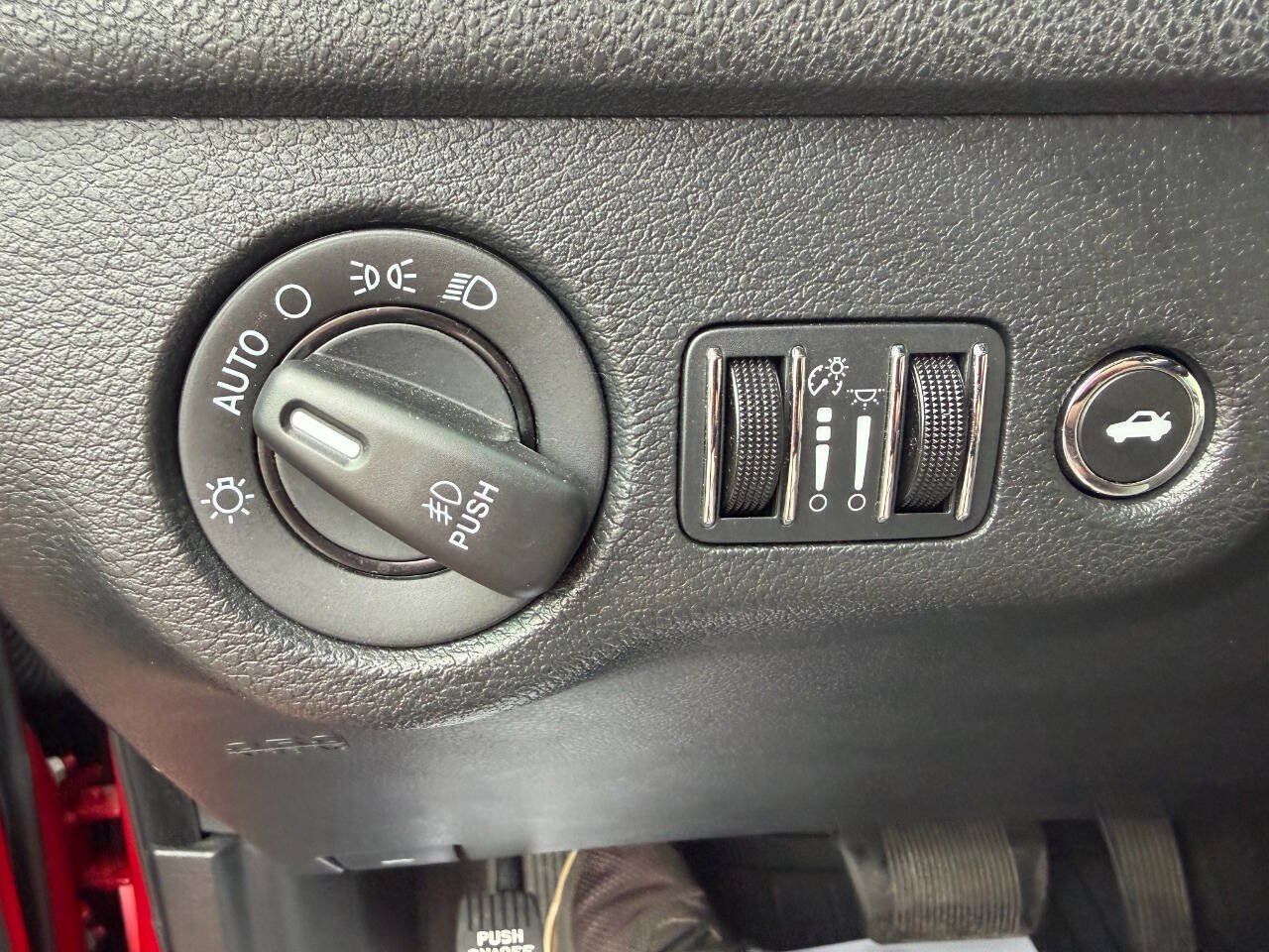 Used 2016 Dodge Charger SXT w/ AWD Plus Group image 16