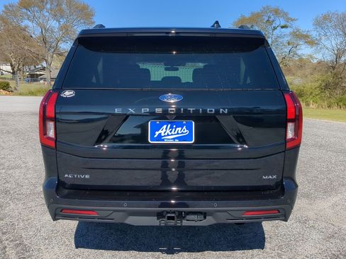New 2026 Ford Expedition Max Active image 4