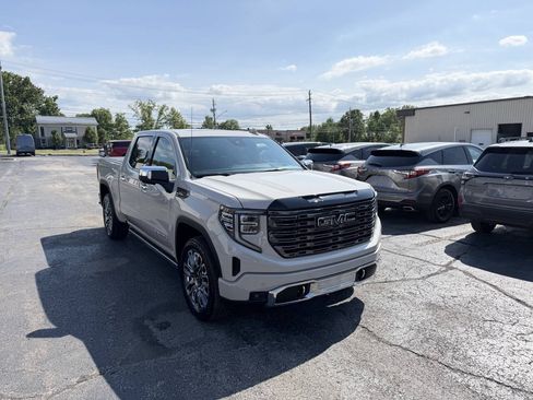 Used 2026 GMC Sierra 1500 Denali Ultimate AWD/4WD image 4