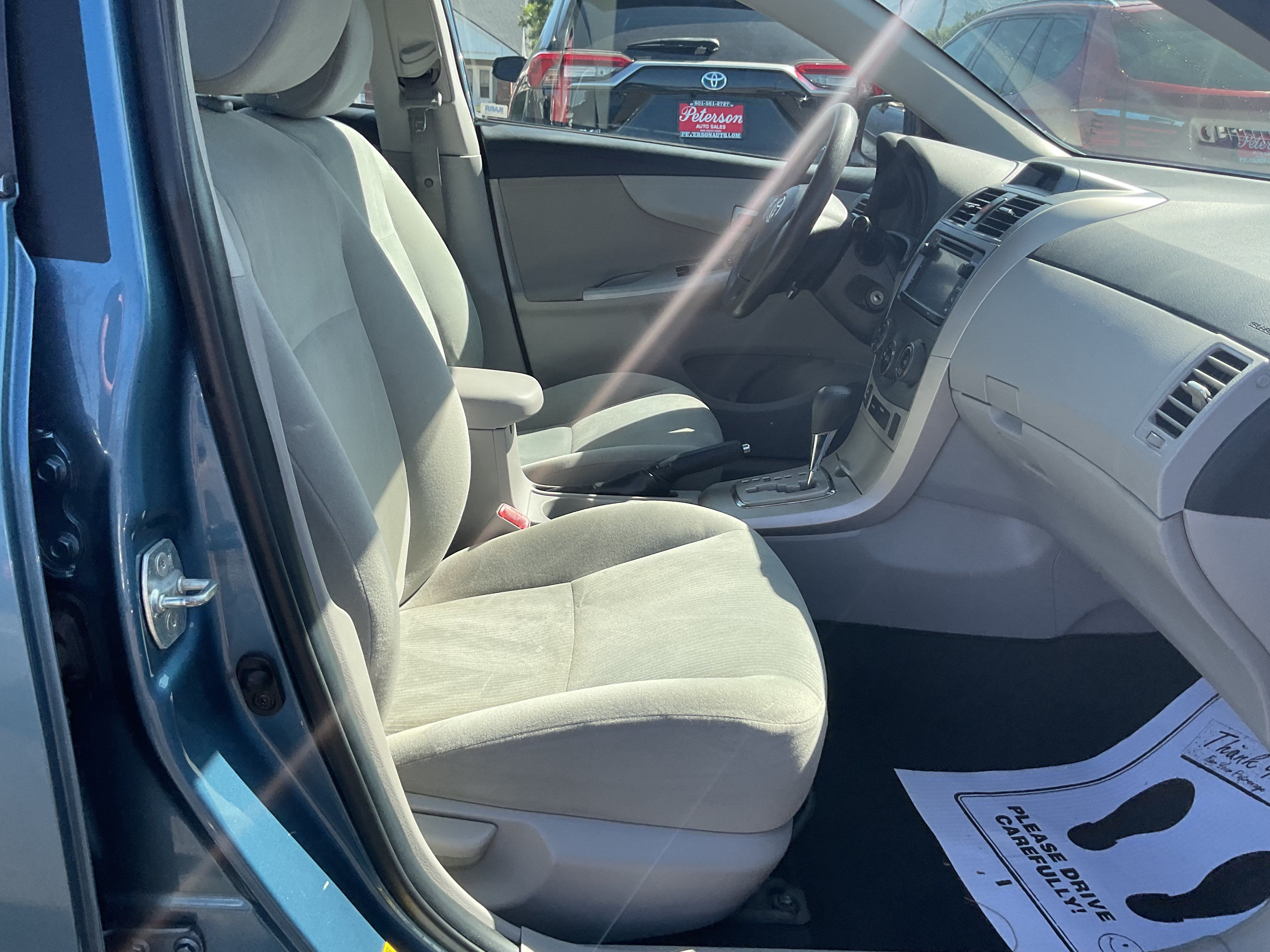 Used 2013 Toyota Corolla LE FWD image 12