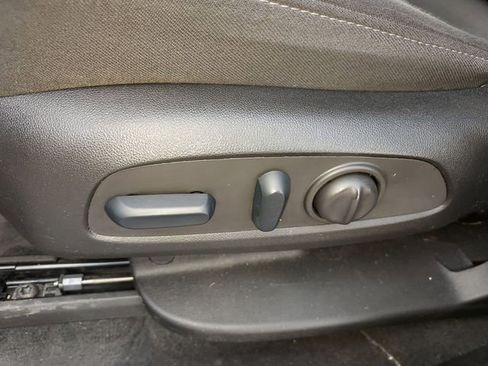 Certified 2023 Chevrolet Traverse LT image 16