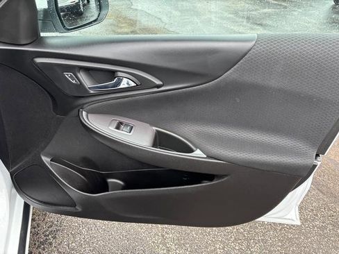 Used 2022 Chevrolet Malibu LT image 16