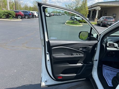 Used 2019 Honda Ridgeline RTL-T image 18