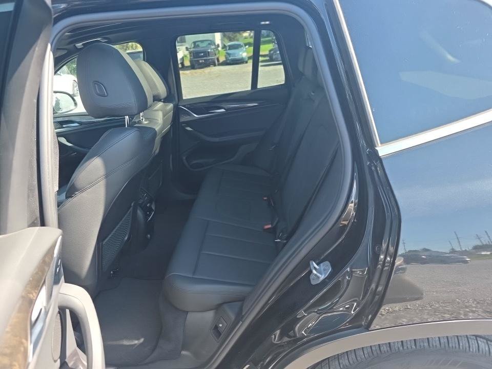 Used 2019 BMW X3 xDrive30i w/ Premium Package AWD/4WD image 6