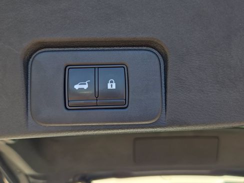 Used 2021 Nissan Rogue Platinum AWD/4WD image 13