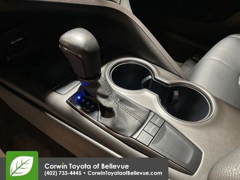 Used 2024 Toyota Camry SE image 23