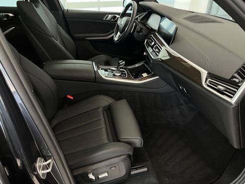 Used 2022 BMW X5 xDrive40i w/ Premium Package image 33
