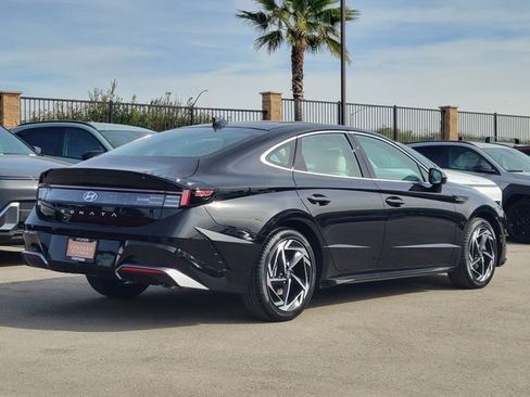 New 2026 Hyundai Sonata SEL image 2