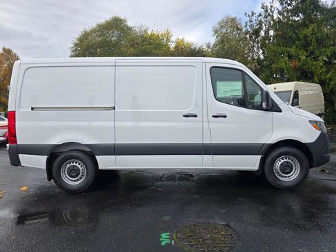 New 2026 Mercedes-Benz Sprinter 144 Cargo image 7