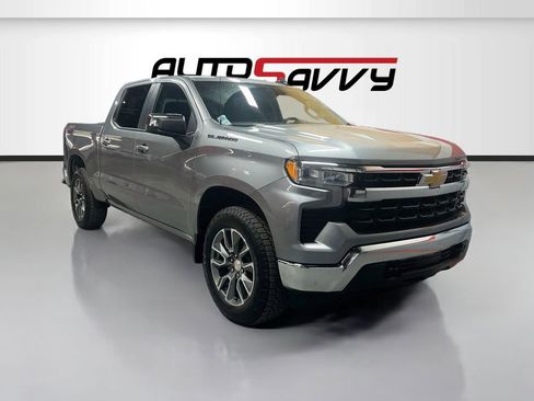 Used 2025 Chevrolet Silverado 1500 LT AWD/4WD image 1