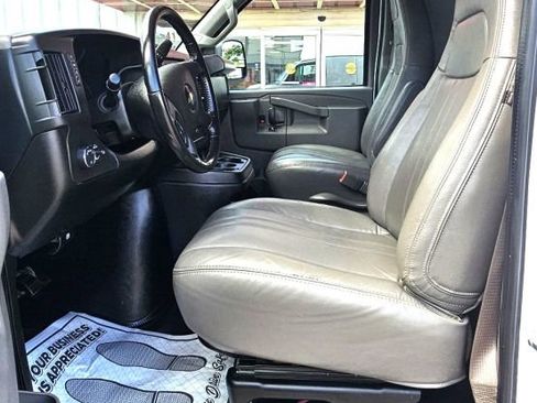 Used 2023 Chevrolet Express 2500 w/ Driver Convenience Package RWD image 11