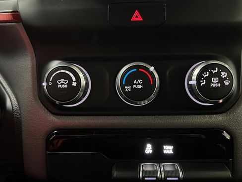 Used 2019 RAM 1500 Rebel AWD/4WD image 18