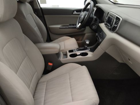 Used 2019 Kia Sportage LX FWD image 21