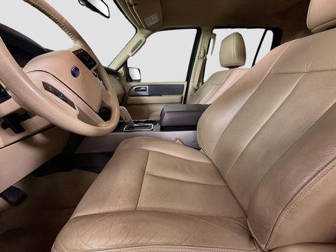 Used 2014 Ford Expedition XLT w/ Equipment Group 202A RWD image 13