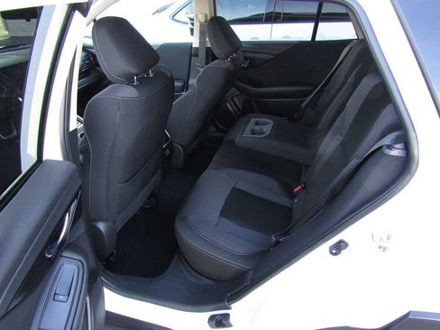 Used 2024 Subaru Outback Premium image 5