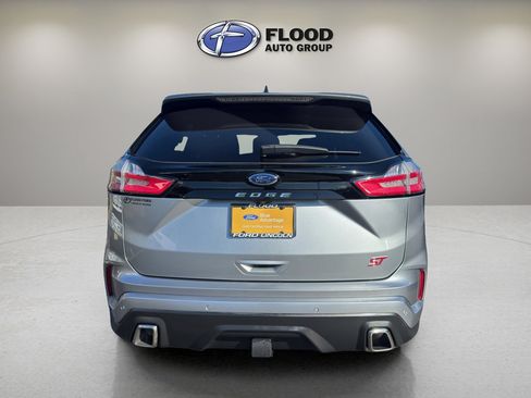 Used 2023 Ford Edge ST image 4