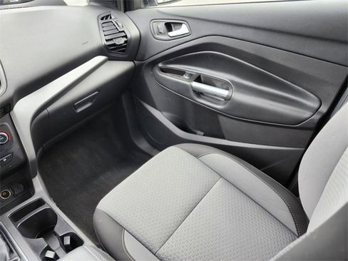 Certified 2017 Ford Escape SE w/ SE Cold Weather Package image 15