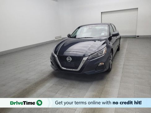 Used 2022 Nissan Altima 2.5 SV w/ SV Premium Package image 1