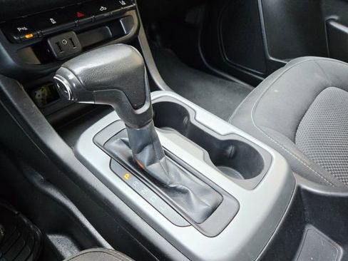 Used 2020 Chevrolet Colorado LT w/ Safety Package image 13