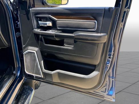 Used 2022 RAM 2500 Laramie AWD/4WD image 23