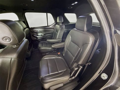 Used 2023 Chevrolet Traverse LT w/ LPO, Floor Liner Package image 22