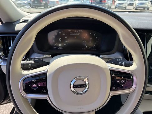 Used 2020 Volvo V60 T5 Cross Country image 33