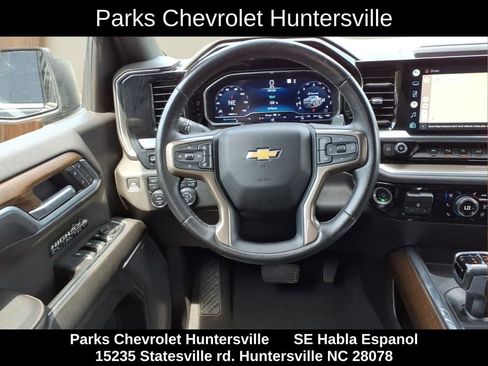 Certified 2022 Chevrolet Silverado 1500 High Country w/ Technology Package AWD/4WD image 23