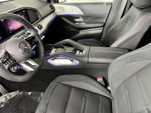 New 2025 Mercedes-Benz GLE 53 AMG 4MATIC image 4