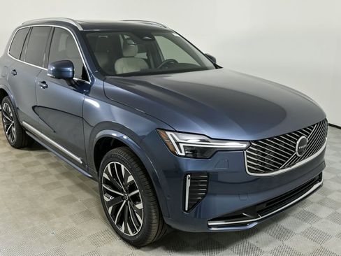 Used 2026 Volvo XC90 B6 Plus w/ Protection Package Premier image 28