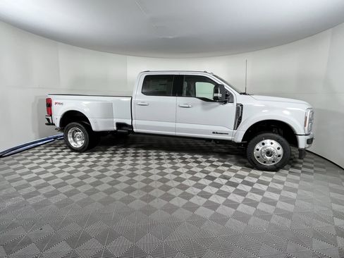 New 2026 Ford F450 XLT w/ XLT Premium Package image 5