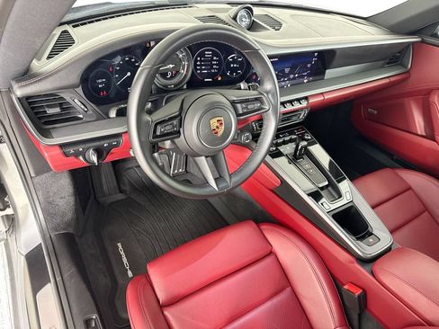 Certified 2024 Porsche 911 Carrera RWD image 4