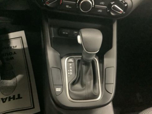 Used 2023 Kia Soul LX image 15