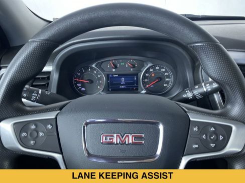 Used 2023 GMC Acadia SLE w/ Driver Convenience Package FWD image 3