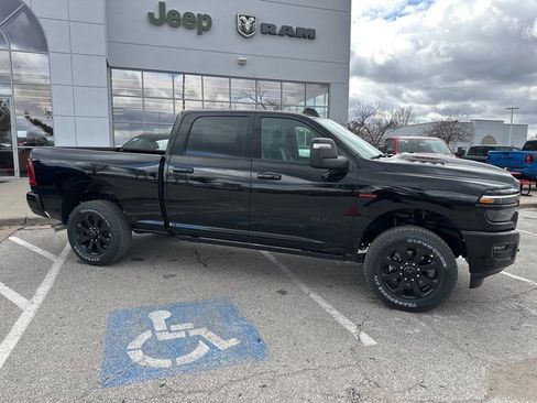 New 2026 RAM 3500 Laramie image 37