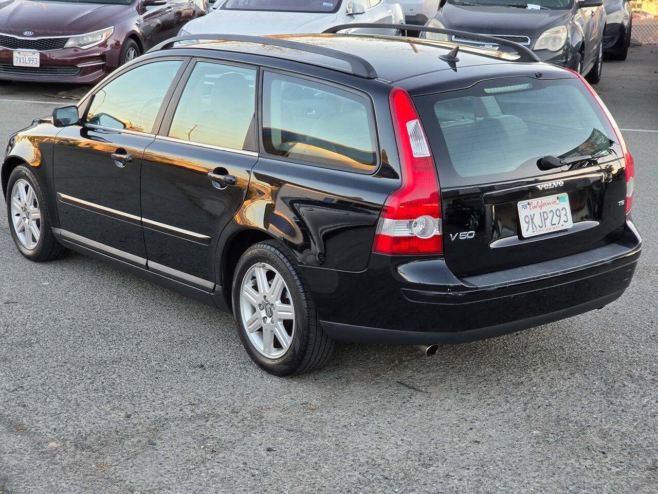 Used 2005 Volvo V50 T5 FWD image 11
