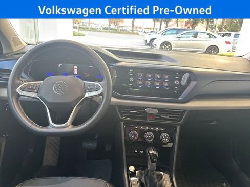 Certified 2023 Volkswagen Taos SE image 16