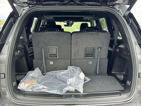 New 2025 Jeep Grand Cherokee L Altitude image 29