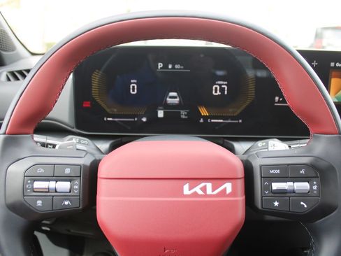 New 2026 Kia K4 GT-Line FWD image 25