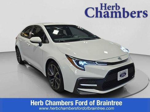 Used 2020 Toyota Corolla SE FWD image 1